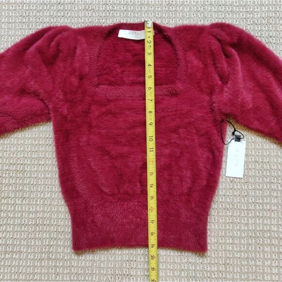 ASTR Fuzzy Crop Sweater - Picture 6 of 10